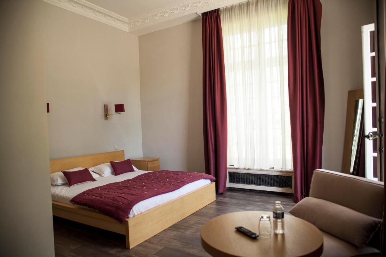 Le Domaine De Barbizon Hotel Saint-Martin-en-Bière Buitenkant foto